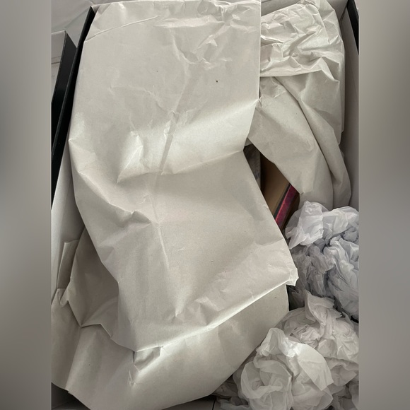 Metallic Sling back Sandals - Picture 5 of 8